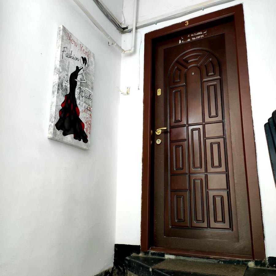 Garsoniera Centrul Bucurestiului Διαμέρισμα Εξωτερικό φωτογραφία