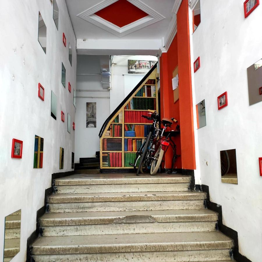 Garsoniera Centrul Bucurestiului Διαμέρισμα Εξωτερικό φωτογραφία